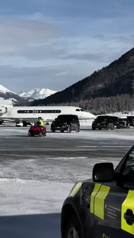 The Luxurious Life ✨💸 #plane #privatejet #oldmoney #snow #view #private #departure #aviation #takeoff #switzerland #richlife #fyp #avgeeks #real #Lifestyle #zurich 
