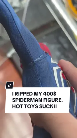 It finally happened…😭 HOT TOYS SUCK!!  #hottoys #hottoys🔥 #fyp #foryou #viral #sm2 #marvelspiderman2 #spiderman2 #actionfigures #toyreviews #toys 