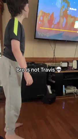 Blud is NOT Travis Scott #fyp #foryou #foryoupage #trend #trending #viral #meme #cringe #travis #travisscott 