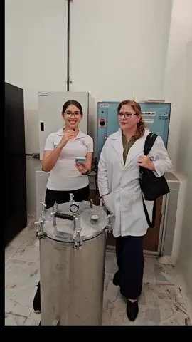 Ping Pong con profesora de biotecnología 🏓👩‍🔬 #pingpong #SomosUPSIN #Biotecnología #Educación #universidad #UPSIN #trending #mazatlan 