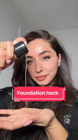 Long lasting foundation hack! #makeuphacks #foundationhack #fypシ 