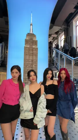 Recap of our day in NYC!!🗽 It was lovely meeting you, MIDZY! 💝 See you all in our June’s US concert🎉 #ITZY #MIDZY #GoodMorningAmerica #ITZY_in_GMA #ITZY_in_NEWYORK