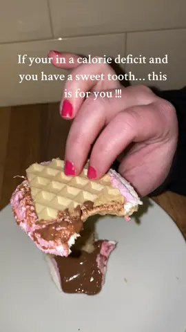 The best low calorie snack for when your craving something sweet 😍 Pink & white  1 little Cadbury bar  Melt in microwave for 30 seconds  Enjoy 😍😍 #fyp #caloriedeficit #caloriedeficitmeals #caloriedeficitdiet #lowcalorierecipe #lowcaloriemeals #lowcaloriesnacks #sweettooth #onlinecoach #onlinecoaching #fatloss #fatlosstips #fatlosshelp #fatlossjourney #fatlosscoach #summerbody #weightloss #weightlosstransformation #weightlosscheck #weightlossprogress #weightlossmotivation 