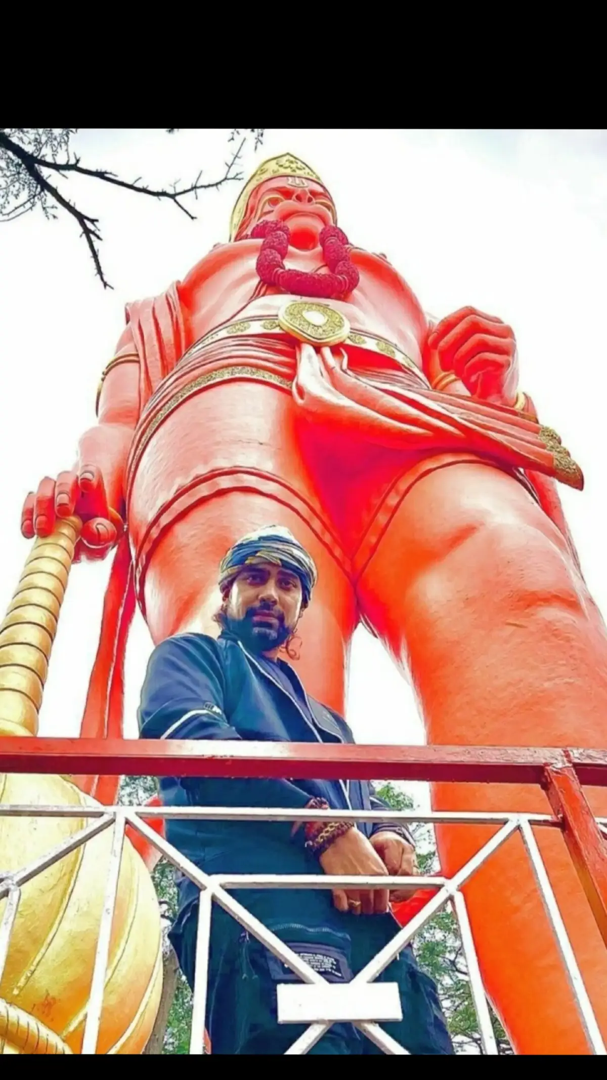 Wishing you strength & happiness this Hanuman Jayanti. Jai Shri Ram ✨️ 🙏 #jubinnautiyal #welovejubin 