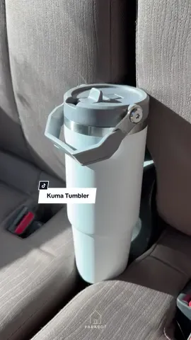 BACK IN STOCK! Kuma Tumbler Untuk yang suka tumbler dengan kapasitas besar dan mudah dibawa, Parabot.idn punya rekomendasi namanya Tumbler KUMA Tumbler ini bisa tahan dingin hingga 12 jam dan panas hingga 8 jam. Berbahan stainless dengan kapasitas 900ml dan tersedia dalam 7 pilihan warna✨  #parabotidn #tumblermurah #tumblertahandingin #racunintiktok #botolminum 