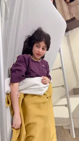 احبتنا غزل حاليا داخل صالة العمليات  محتاجين دعواتكم الها  غزل محاربة السرطان  متكفلين بغزل صار ثلاث سنوات  تحتاج لست عمليات  أجرينا عمليتين  وحاليا العمليه الثالثة بتكلفة ١٥ مليون بالهند  غزل تحتاج دعواتكم مصطفى الجبوري/ صدقة الألف دينار