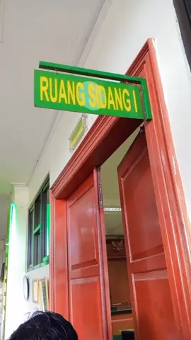 KANTOR HUKUM EKA DAROJAT & PARTNER'S  #lawyer  #lawyerlife  #lawyering  #lawyerstyle  #lawyers  #lawyerfashion  #pidana  #pidanakhusus  #perdata  #perdata #hukumislam  #bogor  #bogorhits  #advokat  #pengacara  #pengacaraindonesia  #pengacaramuda  #advokatperadi  #peradi  #viral 