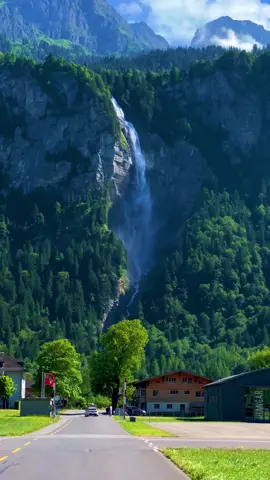 📍 Oltschibachfall, Switzerland 🇨🇭 Follow me for daily Swiss Content 🇨🇭 📌 Save this for your (next) trip to Switzerland 🇨🇭 🎥 by: @swisswoow  #berneroberland #switzerland #mountains #schweiz #swissalps #myswitzerland #nature #inlovewithswitzerland #swiss #alps #wanderlust #visitswitzerland #travel #jungfrauregion #suisse #landscape #bern #thunersee #blickheimat #grindelwald #lauterbrunnen #interlaken #lake #switzerlandpictures #swissmountains #switzerlandwonderland #switzerland_vacations #oltschibachfall #waterfall #swisswaterfall
