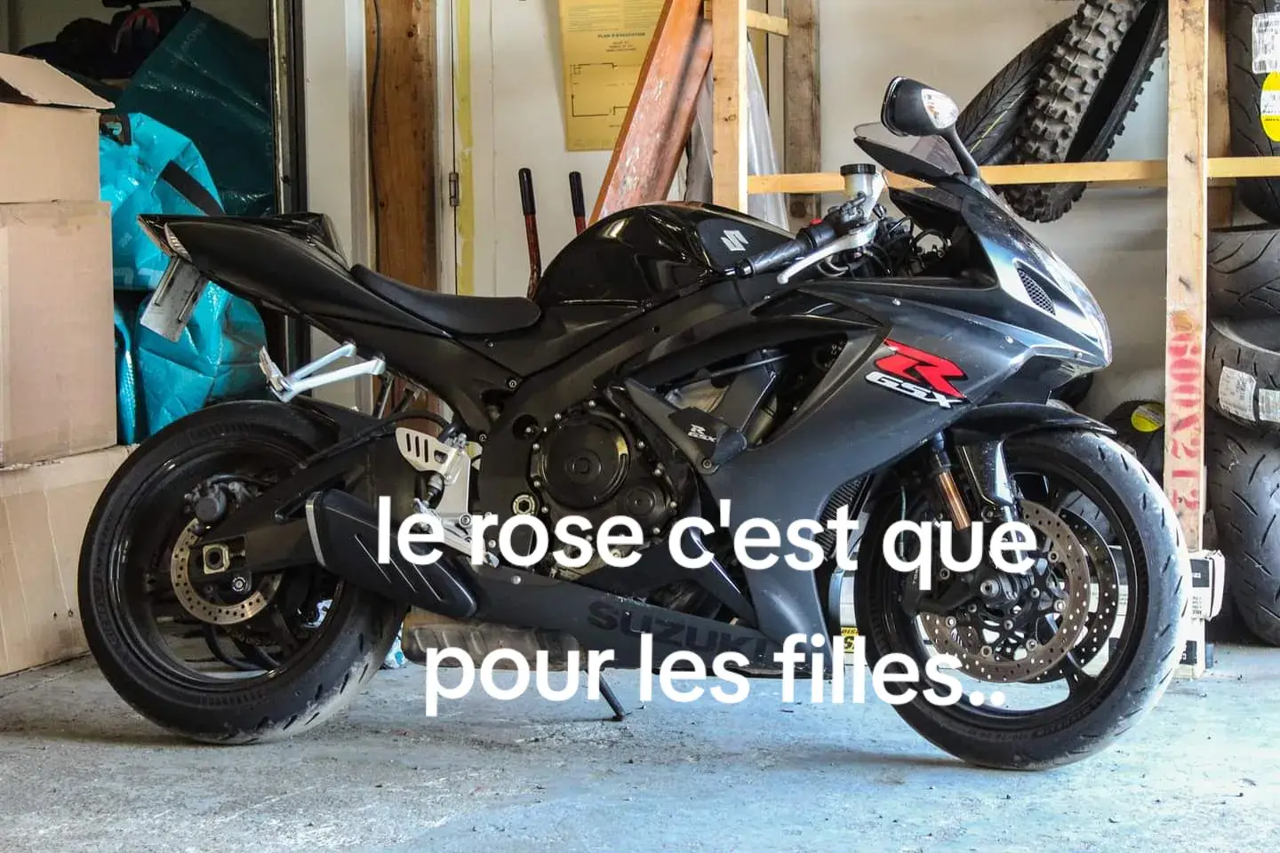 apparement il y a des exceptions 👀🦩 #vibe #pink #suzuki #bikelife #fyp #CapCut #motorcycle #gsxr #pink 