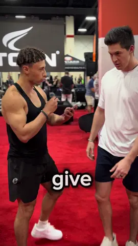1 Push-Up = $100💪🏽🤑 @buckedup code: “Adam” #challenge #pullup #money #mrbeast #gym #winmoney #viral #trend #lift #win #fitnesschallenge #girl #gymcrush #rizz #gymbro #adamthedunker 