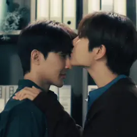 my fathers are back. I've been waiting half a year, I love them #earthmix #earthmixx #ossanslove #gmmtv #thaiseries #thaiactor #blseries #thaibl #эртмикс #любовьстаричка 