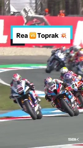 We will NEVER get tired of this ⚔️ Jonathan Rea and Toprak Razgatlioglu battled it out in the Superpole Race giving us a proper show 🍿 #DutchWorldSBK 🇳🇱  #WorldSBK #motorcycle #motorsport #racing #sportsontiktok