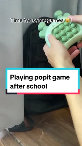 What do you do when you come back from school? #popit #fastpushgame #school #relax #toys 