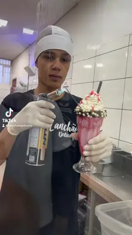 VENHA COMEMORAR O SEU ANIVERSÁRIO CONOSCO E GANHE UMA TAÇA DE MILK-SHAKE ❣️  - obrigatorio a apresentação do rg, ter consumo na mesa, e no dia exato do aniversário.  #ferraz #ferrazdevasconcelos #ferrazdevasconcelos♥️ #poa #explore #explorar #milkshake #hambugueria 