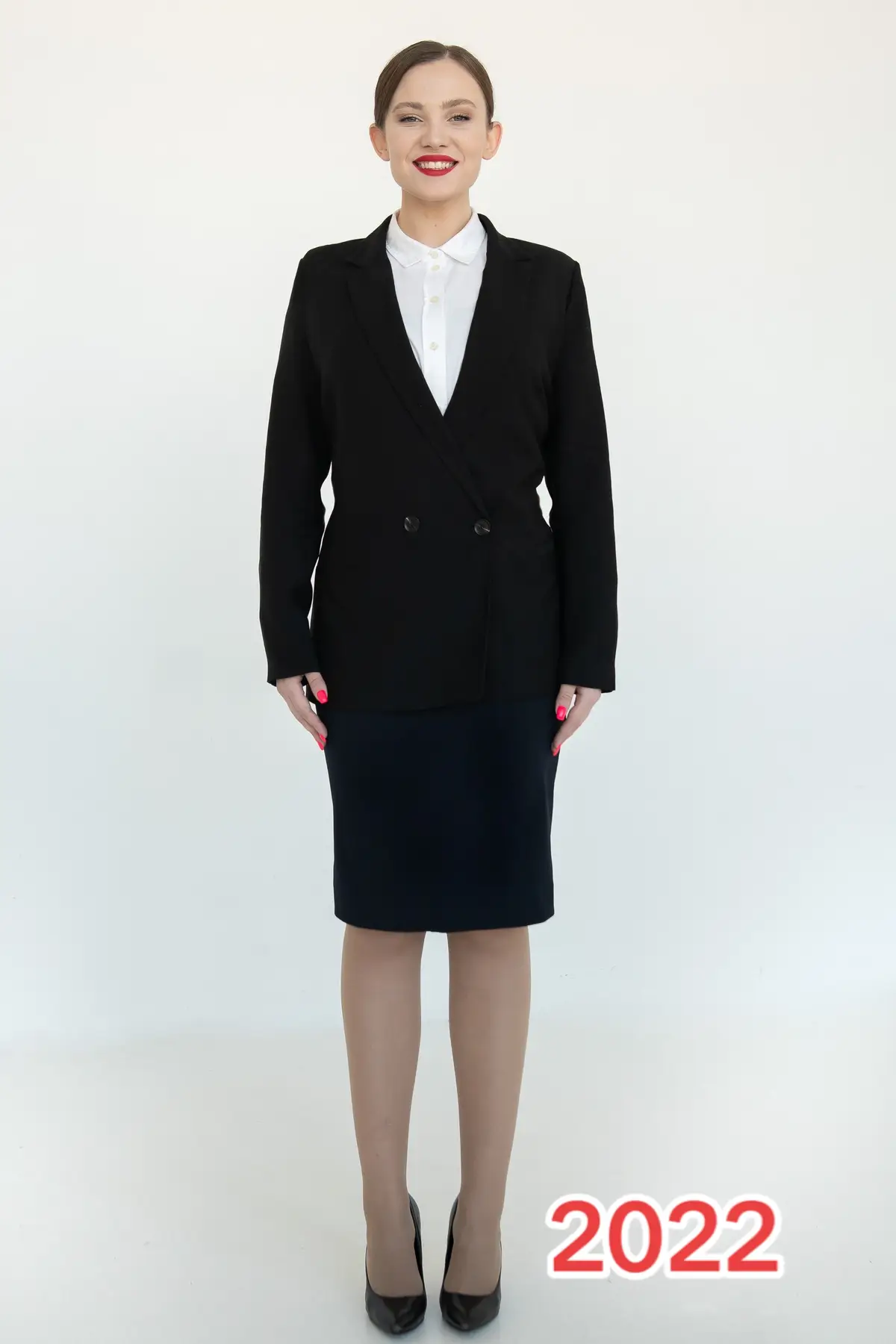 Now Ill help you to do the same  #flightattendant #emiratesairlines #emiratescabincrew #emirates 