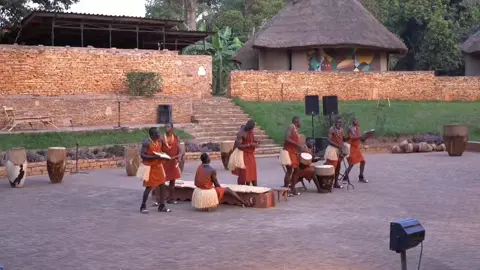 Busoga, Lusoga, Basoga dance #busoga #lusogamusic #basogadance #foryou  #nalufukadance #culturetiktok #kids  #easternugandamusic #foryourpage #viralvideo #africantiktok #easternugandamusic 