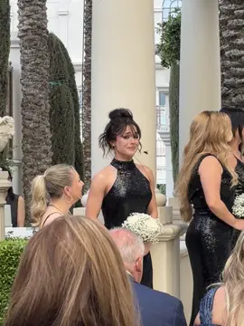Get you some bridesmaids that will never ruin your special moment no matter what 🥲 #wedding #bridesmaids #bee #besties #weddingtiktok #bridesmaidgoals @Megan Devin @Sarah Dunton 