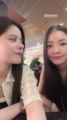 วันก่อนบอกมีวิธีดีๆ มาอีกทีบอกพิสูจน์แล้วด้วย 👀 so kiss can’t cure a cold? 🤭 @Fay_riezz @maywyda  #fay_riezz #maywyda #เฟเมษ์ #FayMay 