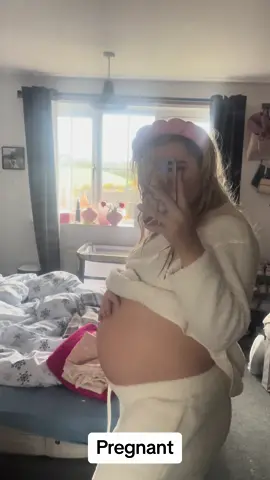 The most beautiful thing in life is creating a baby.  You will get back to where you want to be, do not put pressure on yourself. Enjoy your new life, enjoy your new body 🥰  #baby #babybump #babytok #babytiktok #babylove #pregnancy #Love #pregnancybump #mum 