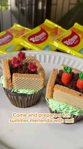 Gusto mo ba ng cute summer merienda? Edi gawin na itong cupcake snack with Richeese Wafers! 😋 Sure kami patok sa mga anak niyo ‘to kaya punta na sa pinakamalapit na tindahan para makabili. 😉 #RicheesePhilippines #SarapEveryMoment #wafers #fypシ #fypシ゚viral #snacks