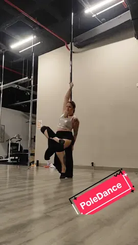 PoleDance Time #vitoriagasteiz #countryteacher #dance #poledance #exoticpole #polefitness #pleasershoes #polepassion #foryou 