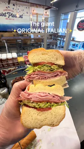 Nothing better than the classic. #foodtiktok #asmr #asmrsounds #jerseymikessubs #CleanTok #satisfying #jerseymikes #fyp #bts #viraltiktok #asmrvideo #foodt #fy #xyzbca #asmrfood #sizzle #live #vira #TheRealPussinBoots #sauce 
