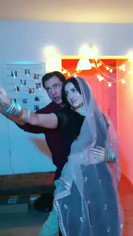 Bollywood Vibes with @rene.lazar 🪔 #Acting 🎭  #oMaahi #bollywood #renelazar #elifkaraman #shahrukhkhan #friendslikefamily #dance #trending #viral #fyp 