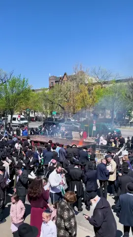 Yesterday we attended a unique ceremony in Orthodox Brooklyn — the communal burning of bread for passover. It’s a remarkable tradition to witness, especially in the middle of a modern city like New York.  During Passover, Jews must refrain from consuming chametz, which includes any food product made from wheat, barley, rye, oats, or spelt that has fermented and risen. Throughout the 8 days of Passover, all bread is avoided, and neighborhood bakeries remain closed. The burning ceremony is a symbolic act of cleansing and spiritual renewal. We attended a burning in Crown Heights, and there are also fires in Williamsburg. . Via @dotsonamap . . . #hasidic #hasidicjewish #hasidism #passover 