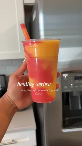 simple healthy 3 ingredient smoothie  frozen peaches frozen strawberries  fresh pressed orange juice  #healthysmoothie #fypp #smoothies #ninjablender #viral 