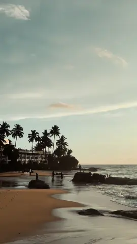 For admin 🤍🫶🏼 #fypage #fyp #fypシ #fypシ゚viral #foryoupage #fyppppppppppppppppppppppp #onemillionaudition #srilankan_tik_tok🇱🇰 #clouds #cloud #sky #evening #eveningvibes #sunset #sun #beach #beachvibes #seaview #background #sinhala #cinematic #aesthetic #colombo 