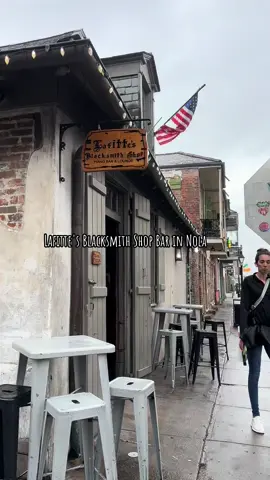 Historical bar that has been serving booze since the 1700s. Don’t forget to order the Purple drink, you will thank me later 💜 #NOLA #neworleans #thingstodoinnola 
