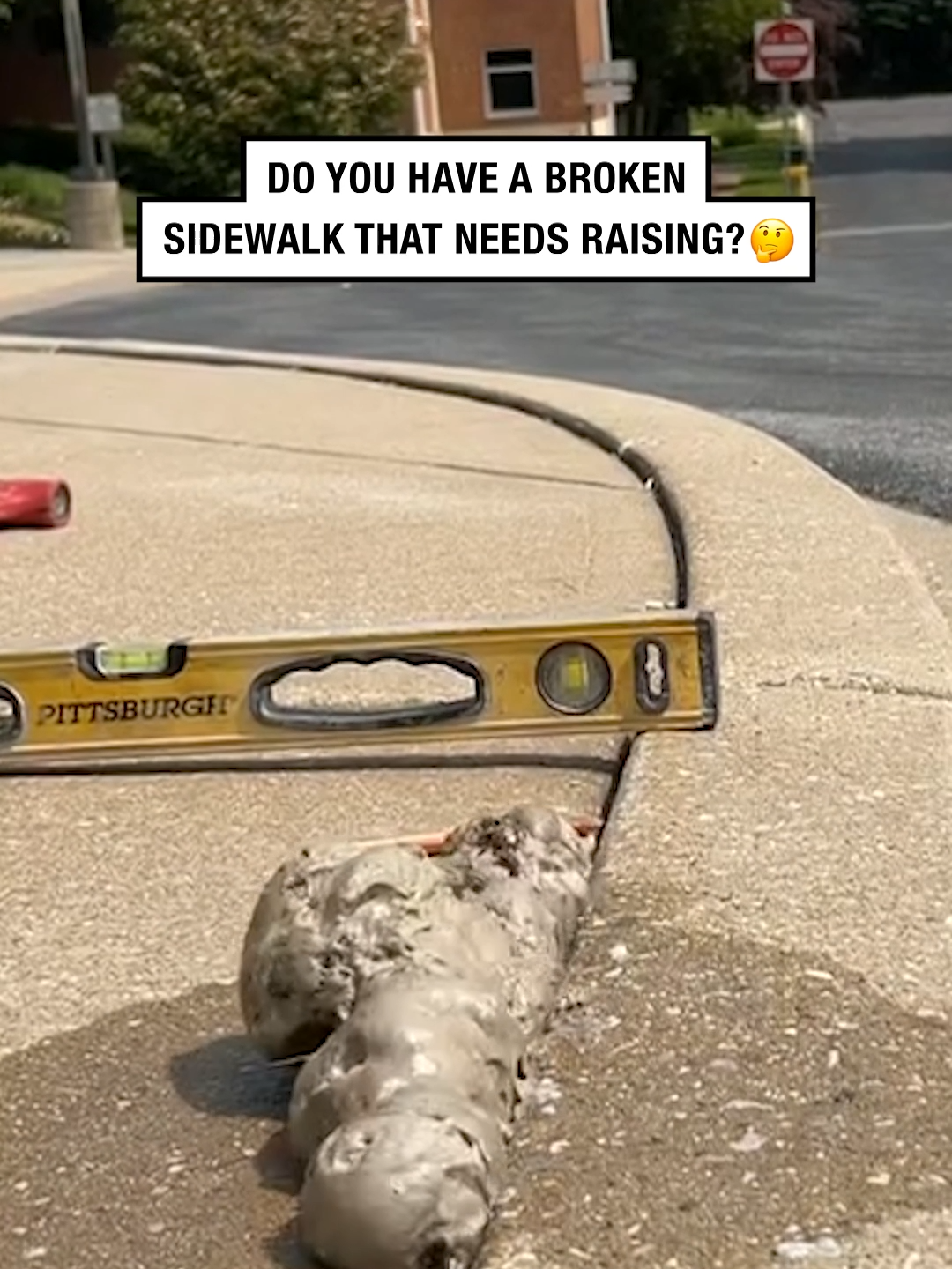 That's some powerful foam! 😮🤯 🎥 foamsolutionsinc #UNILAD #foam #sidewalk #process #asmr #satisfying