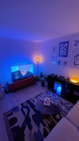 Chill at my place tonight?😌 #roominspo #ambientlight #apartmentdecor #interior 