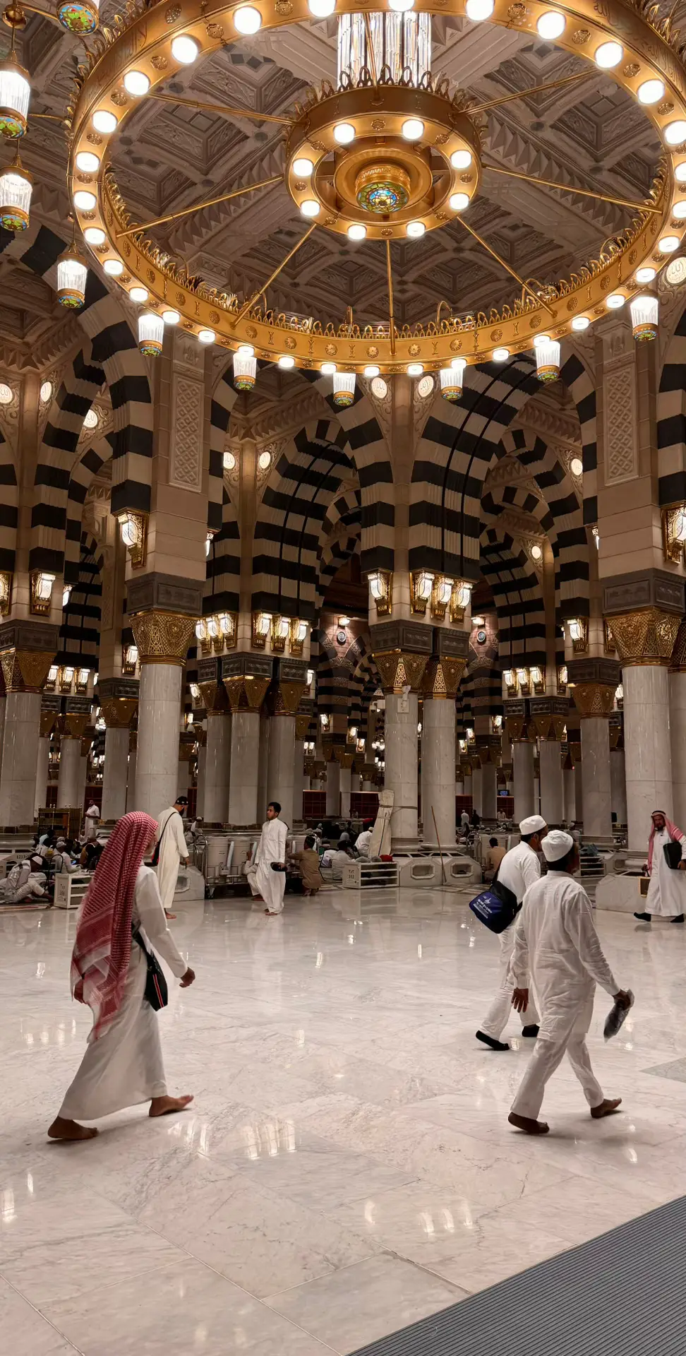 الحرم النبوي 🤍🤍🤍🕌 #تصويري  #الحرم #المدينه #الحرم_المدني #المدينه_المنوره #fyp #المدينه 