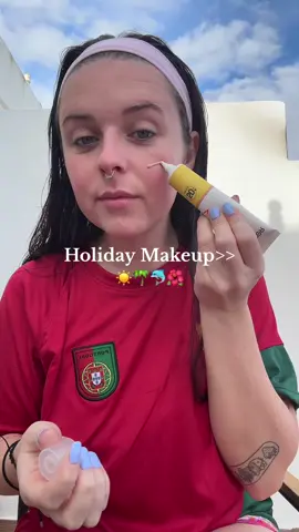 In my €9 portugal top 😍 #grwm #holidaygrwm #garnierspf #garniervitaminc #pixiblushstick 