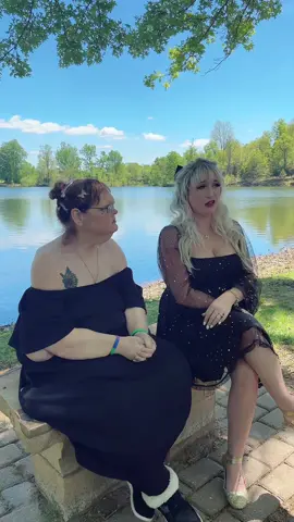 We absolutely had to do this 🤣🙌🏻@Tammy slaton #1000lbsisters #tammyslaton #tammyslatonweightloss #tammyandamy #1000poundsisters #youdontknowhowitis #ibeengrownmybillsarepaid 