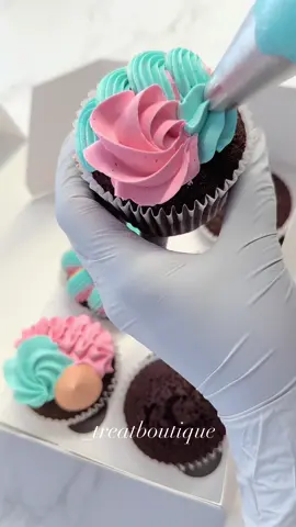 🩵🧡🩷 Nozzles: 4B, 1M & 2D Frosting: American buttercream  . . . . #treatboutique #cupcakereel #cupcakepiping #fypシ゚viral #buttercreampiping #smoothbuttercream #howto #foryou #buttercreamfrosting #cupcakedecoratingvideo #cupcakedecorating #tutorials #satisfying #dessert #pintrest #buttercreampipingtutorial #fyp #explore #bakedgoods #trendingcakes #reeltrending #foodphotography #dessert #cupcakesofinstagram #buttercream #canberra #cupcaketrend #googong #canberramum #canberraeat