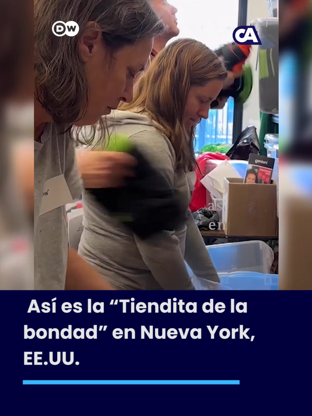 🧥 Una mujer de Nueva York abrió una tienda que ofrece ropa gratuita a los inmigrantes en un ambiente cálido y acogedor. Cortesía: Deutsche Welle #NuevaYork #EEUU #Inmigrantes #Ropa #Ayuda #Tienditadelabondad