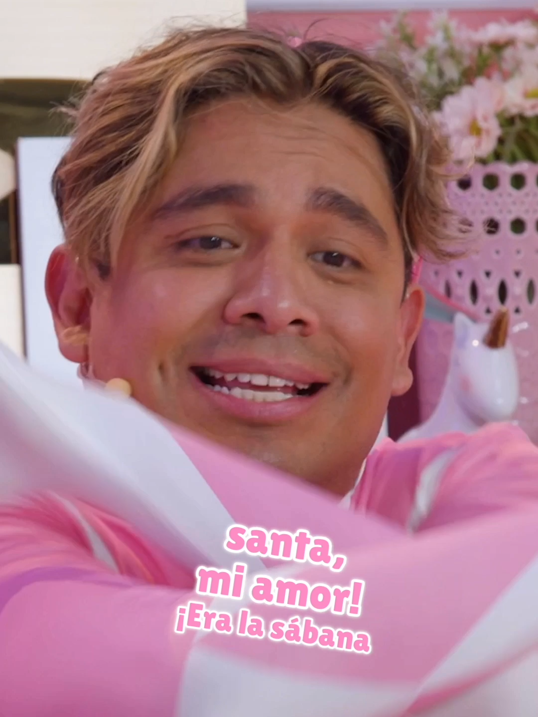 ¡Qué 🐻! Este fue el momento más vergonzoso de @torpecillo en el #Pinkylicious 🫣💩 Entérate de lo qué sucedió en #PinkyPromise 💖 Jueves 9:00 P.M. 🦄💖 #PinkyLovers #SenseiMedia #KarlaDiaz #PinkTok