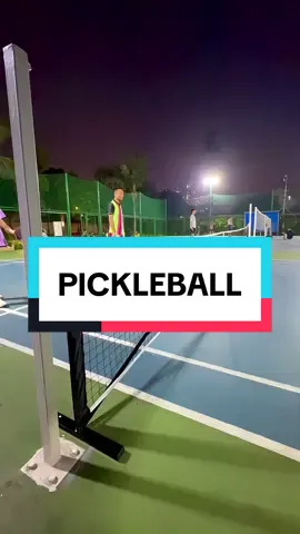 Muốn chinh phục được điều gì đó bạn cần thật sự nghiêm túc với nó. Với pickleball khi bạn được học bài bản, bạn sẽ là người chơi có tư duy và có đường lối đánh rõ nét. 👍 #tunghp #pickleball #vstpickleball #vuikhoecoich #vusontung #daychoipickleballtaihp #pickleballhp
