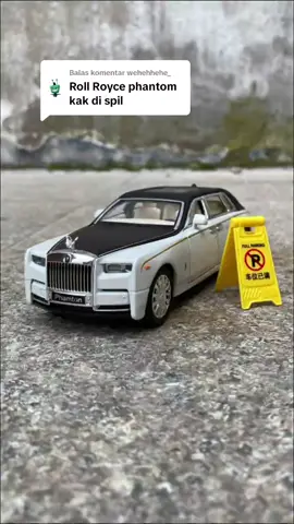 Membalas @wehehhehe_ Diecast miniatur mobil Rolls Royce Phantom Skala 1:32 & 1:24 . #diecast #miniatur #mobil #rolls #rollsroycephantom #fyp #MEA 