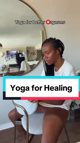 Ladies we dont realize the POWER of moving our hips and how many problems it can solve.  When you get out of the mind and back into the BODY youll feel SAFE to release childhood wounds and even experience S3xual awakenings on a deeper level.  Grab a circle and start making circles  #somatichealing #somatictherapy #emotionalregulation #yogaforbeginners #somaticmovement #manifestation 
