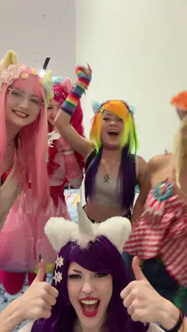 💖💖💖 #rainbowdashcosplay #levelupexpo #mylittlepony #mlpau #mlp #cosplayconvention #fyp #cosplayfyo 