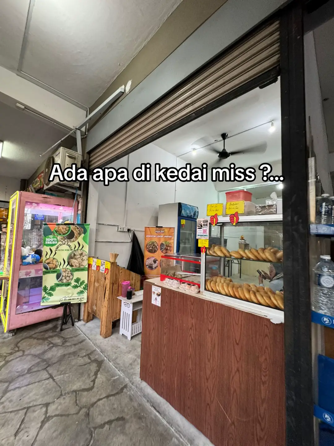 di Premis yang terletak di LOT 70 (DBKK NO.B10-0-70), GROUND FLOOR, BLOCK B10, LORONG PUSAT KOMERSIAL B3, PUSAT KOMERSIAL POLITEKNIK, 88450 SÉPANGGAR, KOTA KINABALU. mana taw ada mhu share rezeki sini kita kasi jadi #simissnena #vendorrezekimissnena #pantolanrezekimissnena #lekorrezekimissnena #fyp #alhamdulillah 