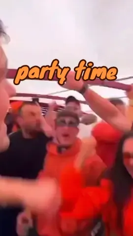 about yesterday... (did this very quickly, again, so the quality might not be the best 🙃) #landonorris #amsterdam #netherlands #ln4 #martingarrix #kingsday #lando #fyp #foryou #f1 #formula1 #partytime 