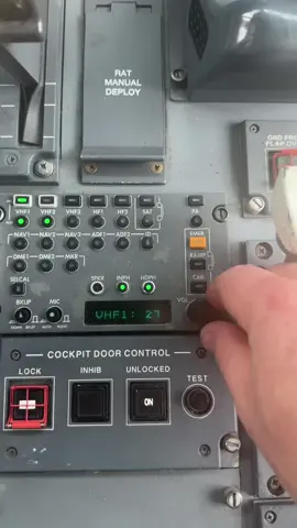 Heres my ride. ERJ-175 #showyourridechallenge #kimpetras @KIM PETRAS #airplane #pilot 
