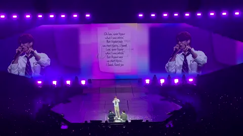 Heeseung it twice. Love by Keyshia Cole. #enhypen#keyshiacole#kpop#concert#engene#heeseung #oakland @enhypen 