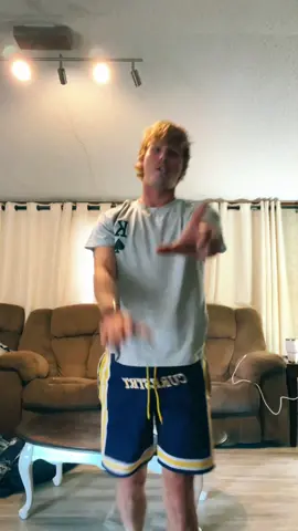 Did yall really think i was bout to do that dance😂#fyp #viral #dance #summervibes 