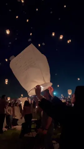 The most magical experience ever #lightfest #foryou #emmachamberlain #bucketlist 