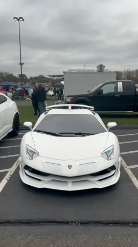 @Legends_gio’s beautiful whiteout svj built by @Thelabct 🤩🤍 #carsoftiktok #cartok #cars #fyp #fypツ #viral #carmeet #supercar #carphotography #lamborghini #lambo #svj 